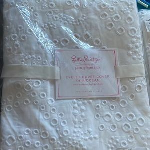 Pottery Barn Lilly Pulitzer Ocean Eyelet Duvet Cover Twin size 3 available